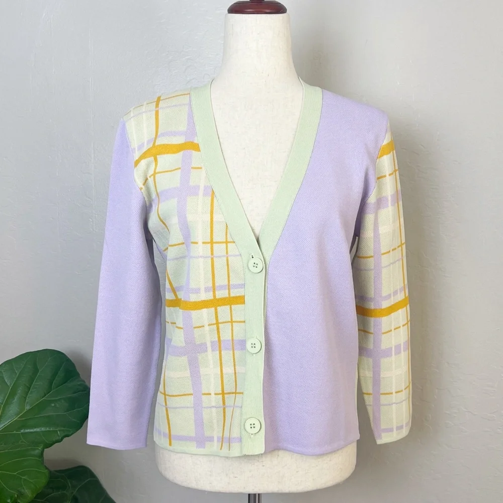 •LOVE, BONITO• Lavender Plaid Wisteria V-Neck Button Front Knit Cardigan‎ Size 4